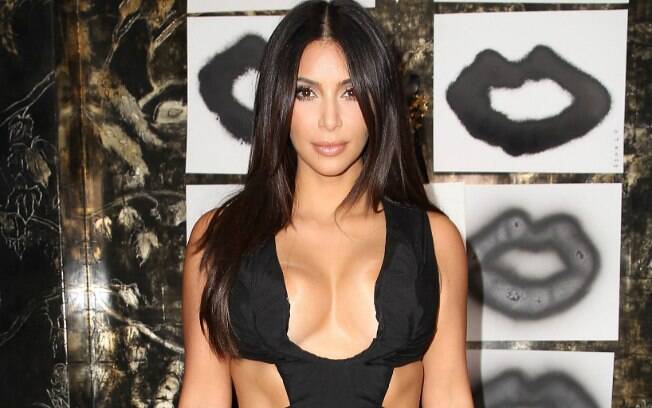 A socialite Kim Kardashian ficou com o segundo lugar do ranking de perfeição estética, com uma pontuação muito próxima à de Scarlett Johansson
