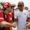Após polêmica em 2011, Felipe Massa e Lewis Hamilton se cumprimentam antes do GP da Malásia. Foto: AP