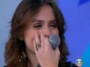 Monica Iozzi se emociona na despedida