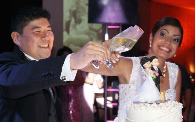Priscila casou-se com Marcel e foi morar em Curitiba. Agora enfrenta a distância da família Priscila casou-se com Marcel e foi morar em Curitiba. Agora enfrenta a distância da família