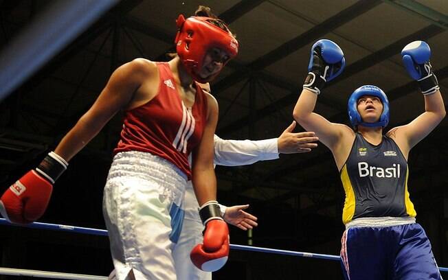 Boxeadora Andreia Bandeira está nas quartas de final