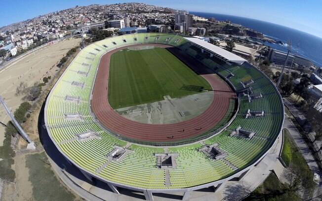 Estádio Elías Figueroa Brander, em Valparaíso, tem capacidade para 23.000 espectadores e receberá dois jogos do torneio.. Foto: Agencia Uno via AP