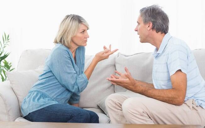 No pico da emoção, a primeira intenção é sempre agredir o parceiro - a melhor saída para evitar uma briga maior é conversar quando as coisas se acalmarem