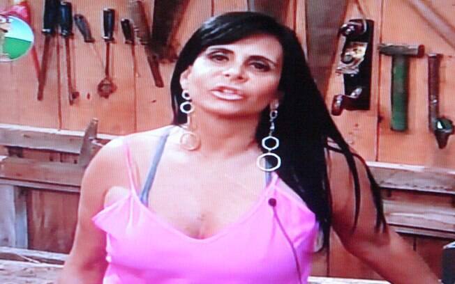 Gretchen toca o sino e pede para deixar o reality