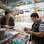 Caio passou por esse aprendizado e faz compras sempre que precisa. Foto: Amana Salles/Fotoarena