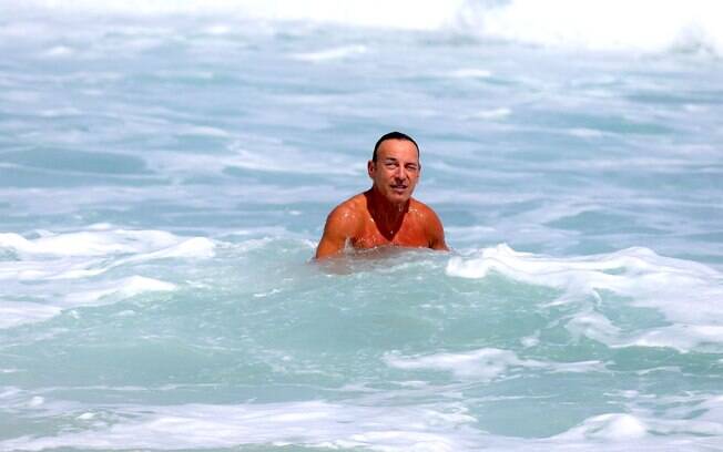 Bruce Springsteen mergulhou no mar da Barra da Tijuca