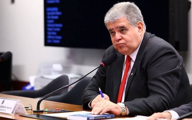 Deputado Carlos Marun (PMDB-MS) prepara projeto de lei para salvar pequenas construtoras