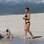 Daniele Suzuki curte dia de praia com o marido e o filho, Kauai. Foto: AgNews