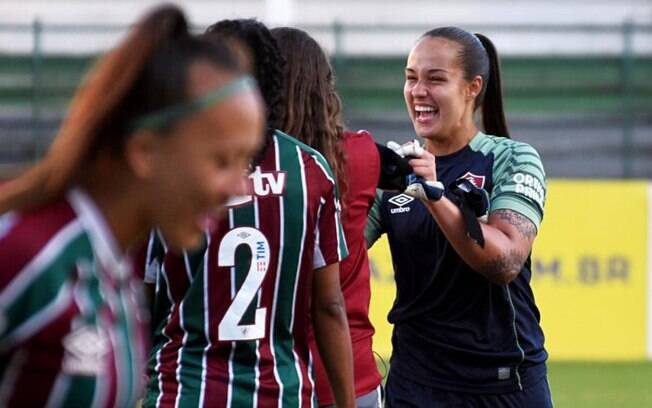 Nicole Goleira Do Fluminense Feminino Representar O Brasil Na