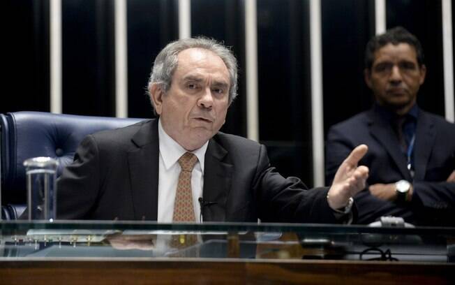 Raimundo Lira (PMDB-PB) já presidiu três vezes a Comissão de Assuntos Econômicos (CAE)