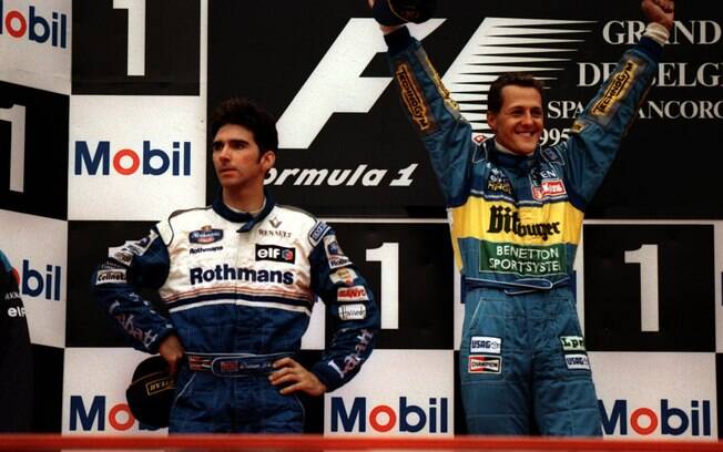 Após a morte de Senna, em 1994, o alemão teve Damon Hill como seu grande adversário. Foto: Getty Images