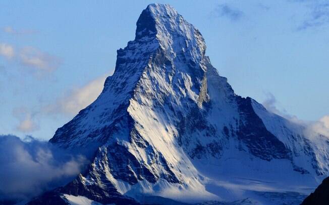 O monte Matterhorn, localizado entre a Suíça e a Itália: corpos ressurgem 45 anos depois