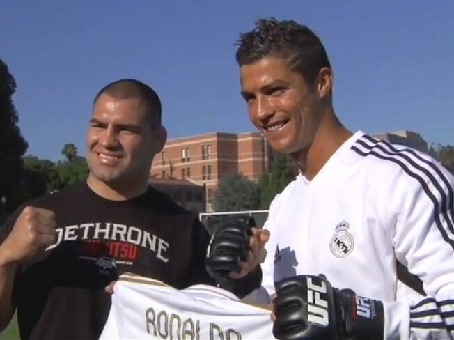 Cristiano Ronaldo se encontra com campeão do UFC. Veja o ...