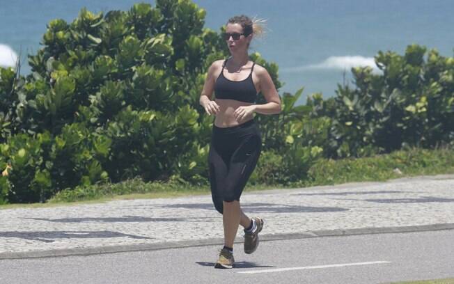 Juliana Didone corre 7 km três vezes por semana