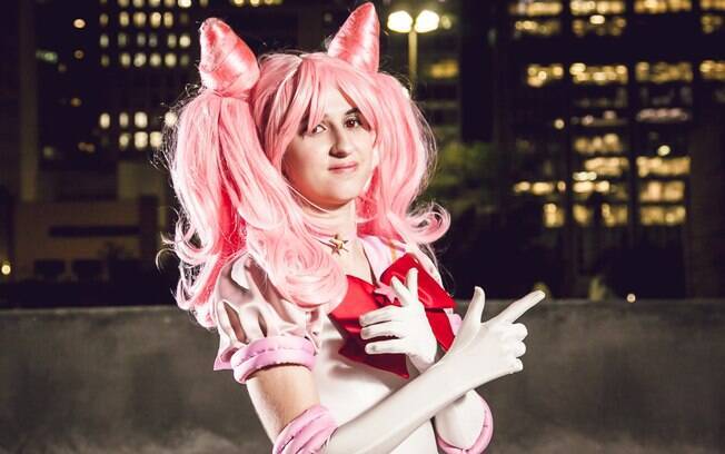 A garota faz cosplay há 9 anos