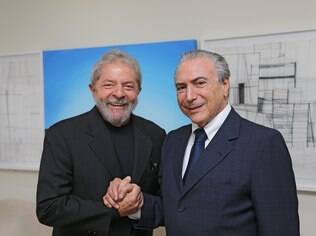 Lula, recebe Temer, no Instituto Lula em São Paulo; na mesma semana, o vice-presidente torna-se o articulador político do governo