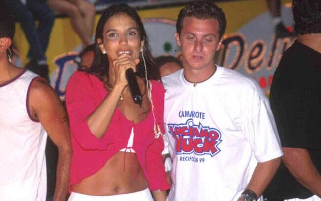 Ivete Sangalo e Luciano Huck namoraram menos de seis meses em 1999 e os dois mantém amizade até os dias de hoje