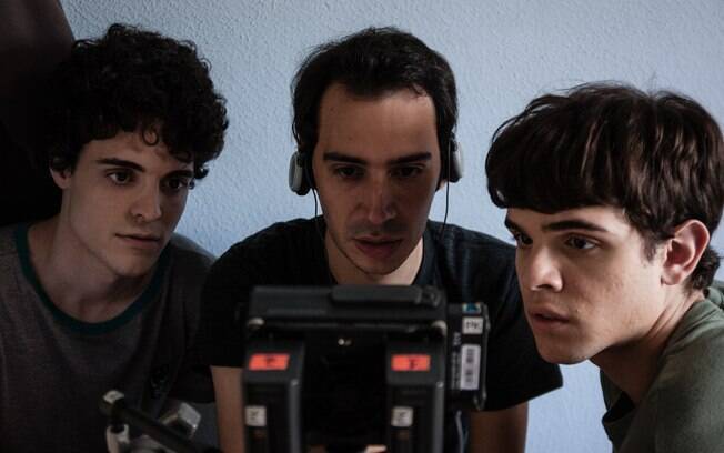 Fábio Audi, Daniel Ribeiro e Guilherme Lobo conferindo as gravações. Foto: Divulgação