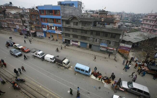 Cenário desolador da cidade de Kathmandu, capital do Nepal, após terremoto que deixou dois mil mortos