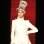 Cortes geométricos e gola deixam o vestido de noiva moderno e adequado para o frio. De Jean-Paul Gaultier. Foto: Getty Images