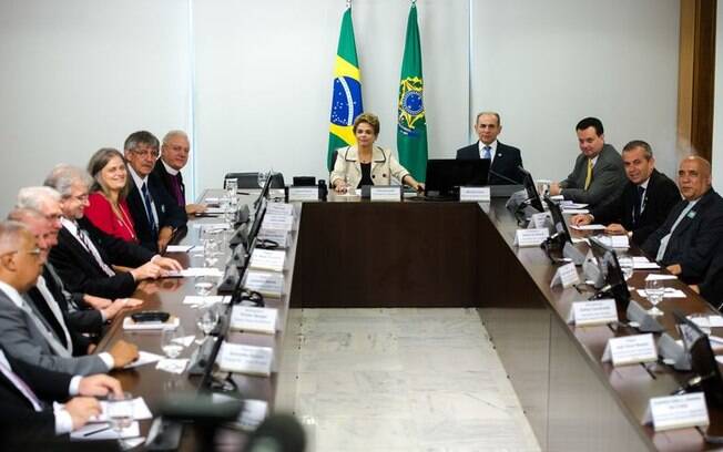 Dilma conversa sobre epidemia do zika vírus com lideranças cristãs, na última quarta-feira
