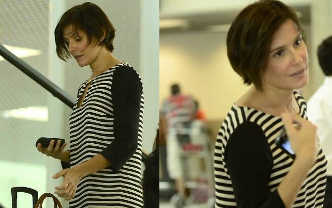 Deborah Secco sem maquiagem no aeroporto Santos Dumont
