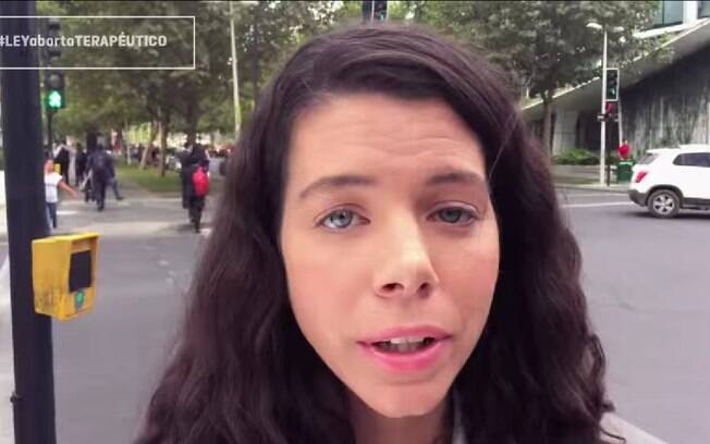 Jovem explica como realizar um aborto supostamente acidental em sua do Chile