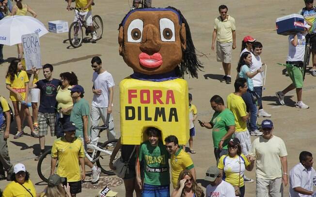 Em Brasília, manifestantes se reuniram na Esplanada dos Ministérios. Foto: Alan Sampaio / iG Brasília