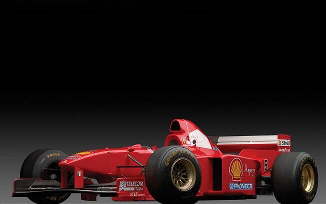 Ferrari F310 B foi pilotada por Schumacher e Eddie Irvine, seu companheiro de equipe na época
