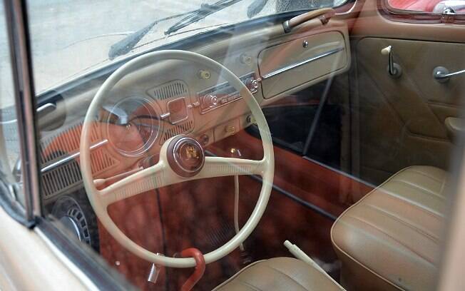 Fusca de 1959 está à venda por R$ 20 mil
