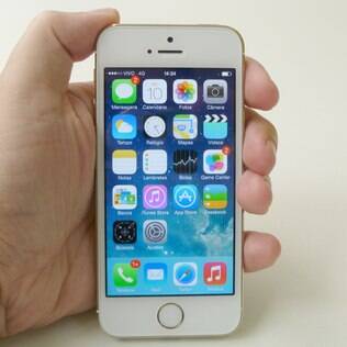 Celular da Apple registra localização dos usuários com data e hora