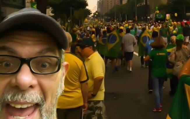 O cantor Roger Moreira sobre a manifestação do dia 13: 