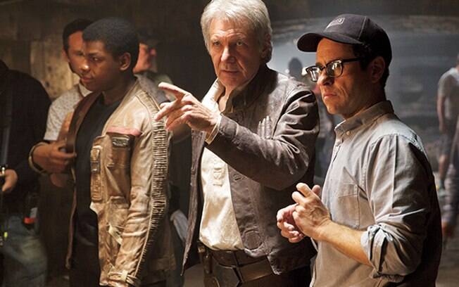 Harrison Ford quebrou a perna nas gravações de