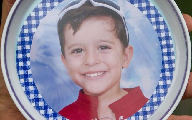 O menino Joaquim Ponte, de 3 anos, foi encontrado boiando no rio Pardo, em Barretos, interior de SP. O crime aconteceu em novembro de 2013 (06.11.13)