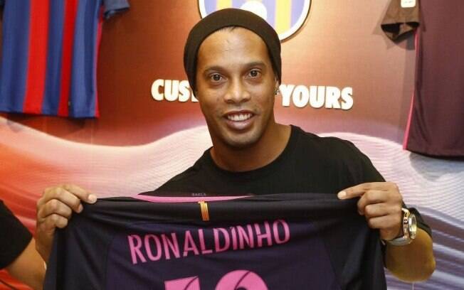 Ronaldinho Gaúcho pode retornar ao Barcelona