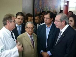 Eduardo Cunha visita o Hospital Napoleão Laureano