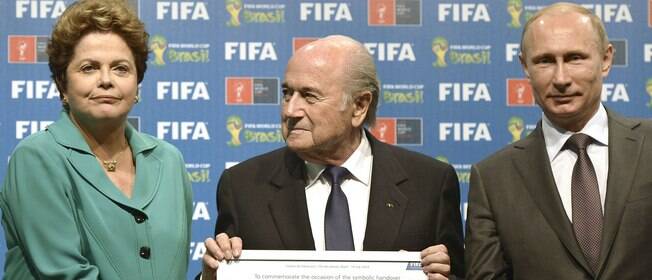 CBF ignora balanço da Copa e Fifa exige luta contra racismo na Rússia em 2018