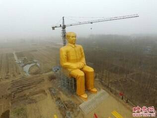 China gasta R$ 1,8 bilhão em estátua
