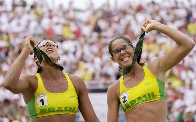 A dupla Jacqueline/Sandra venceu o 1º ouro olímpico do vôlei de praia