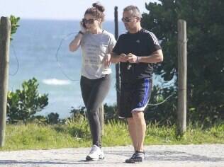 Giovanna Antonelli se exercita na companhia de personal trainer nesta terça-feira (21), na Barra da Tijuca, no Rio