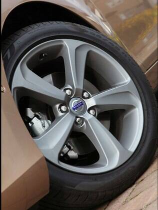 Volvo V40 T3