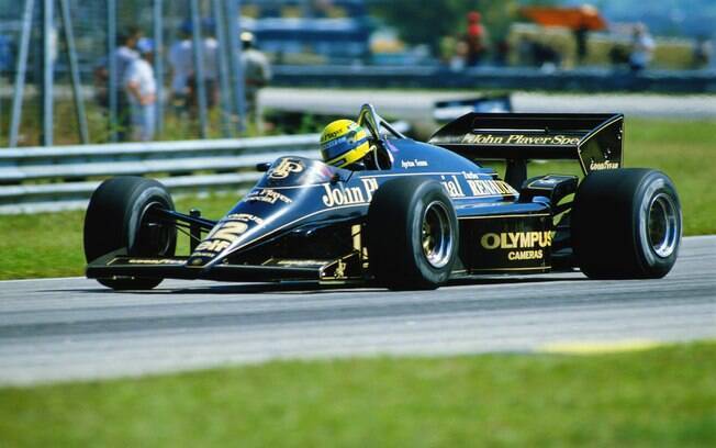 Foi em 1985, Pela Lotus, no Grande Prêmio de Portugal, que Ayrton Senna conseguiu sua primeira vitória na F1. Foto: Getty Images