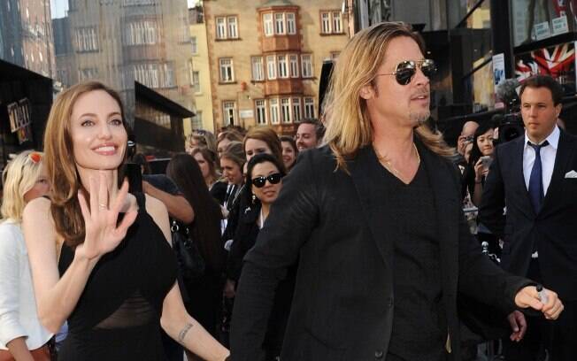 Angelina Jolie com Brad Pitt na première de "World War Z" em Londres