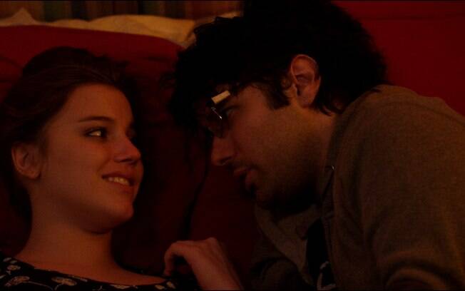 Alice Wegmann e Matheus Souza em cena de Tamo Junto, que estreia nesta quinta-feira (8)