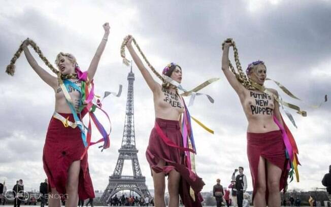 25 de Fevereiro - Ativistas fizeram protesto contra a Rússia em Paris, na França. Foto: Femen/Divulgação