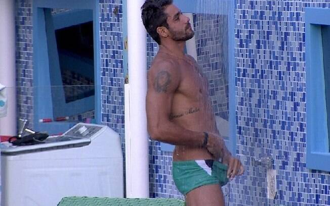 Diego brinca com Franciele