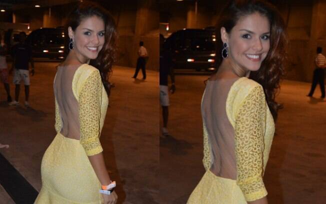 Paloma Bernardi também assistiu ao show de Ivete Sangalo em Salvador na noite de sábado (14)