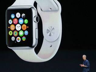 O que você acha do smartwatch? Para consultores, relógio analógico ainda é indispensável ao homem. Leia mais