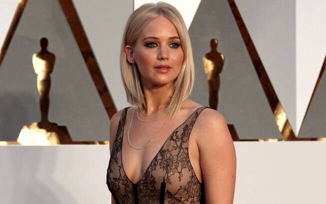 Fotos em que a atriz Jennifer Lawrence aparece nua foram publicadas na internet