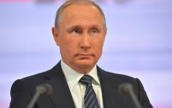 Vladimir Putin recebe US$136 mil por ano para gerir Moscou desde que chegou ao cargo, em maio de 2012